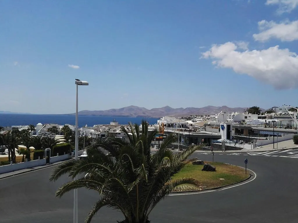 Central Seaview Apartment Puerto Del Carmen Puerto del Carmen
